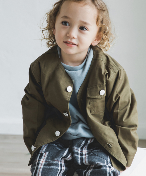 pairmanon(ペアマノン)の「長袖 ノーカラー サファリ ジャケット(ノーカラージャケット)」|カーキ