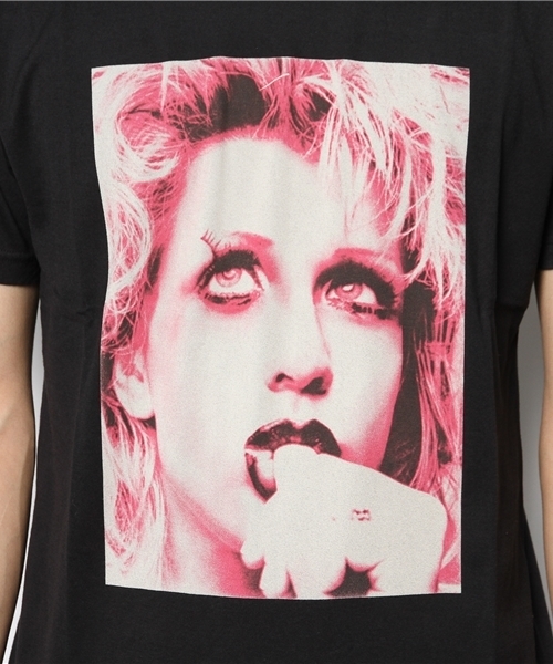 HYSTERIC GLAMOUR(ヒステリックグラマー)の「CL/CHERRY LOVE pt UネックT-SH(Tシャツ/カットソー・メンズ・ホワイト/ブルー/ブラック・SMALL/MEDIUM/LARGE)」の6枚目の写真
