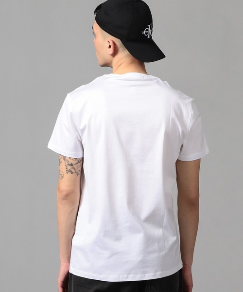 セール】ワンポイント ロゴ Tシャツ(Tシャツ/カットソー)|Calvin セール】ワンポイント ロゴ Tシャツ(Tシャツ/カットソー)|Calvin
