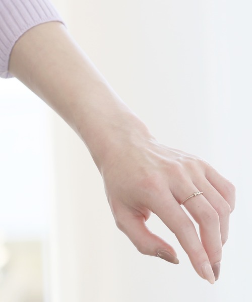 Jewel closet by L&Co.(ジュエルクローゼットバイエルアンドコー)の「K10 ダイヤモンド リボンリング(リング・レディース・イエローゴールド・11号/9号/13号)」の4枚目の写真