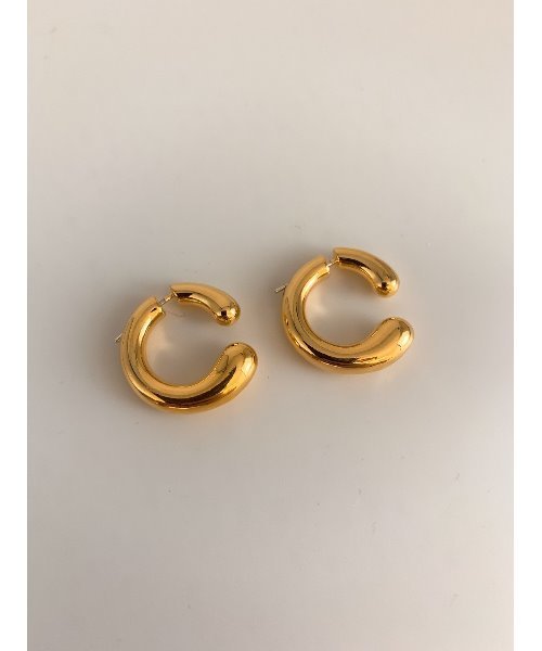 mou(モウ)の「キャッチ変形Cカーブピアス(ピアス(両耳用)・レディース・シルバー/ゴールド・FREE)」の4枚目の写真