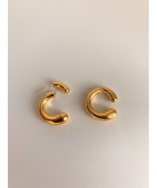 mou(モウ)の「キャッチ変形Cカーブピアス(ピアス(両耳用)・レディース・シルバー/ゴールド・FREE)」の8枚目の写真