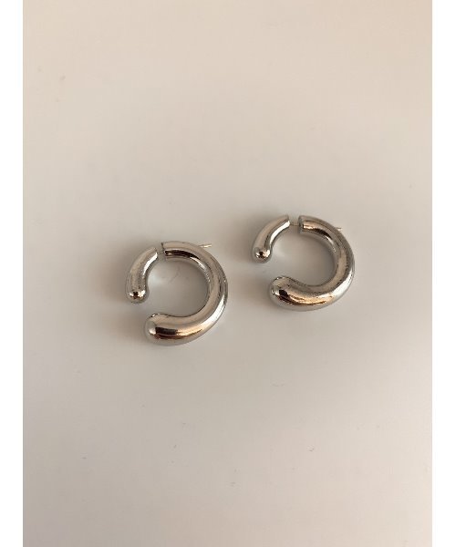 mou(モウ)の「キャッチ変形Cカーブピアス(ピアス(両耳用)・レディース・シルバー/ゴールド・FREE)」の11枚目の写真