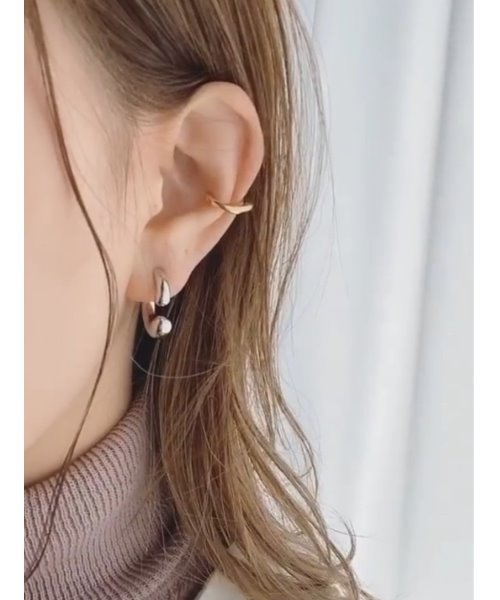 mou(モウ)の「キャッチ変形Cカーブピアス(ピアス(両耳用)・レディース・シルバー/ゴールド・FREE)」の17枚目の写真