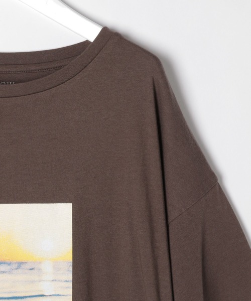 BAYFLOW(ベイフロー)の「フォトプリントBIG TEE(Tシャツ/カットソー・レディース・ベージュ/ブラウン/オフホワイト・FREE)」の9枚目の写真