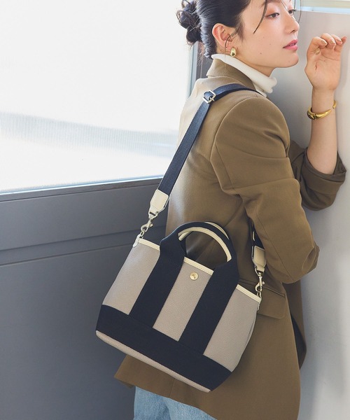 Breath TOPKAPI（ブレストプカピ）の「【Breath TOPKAPI /ブレス トプカピ】【撥水】スコッチグレイン ショルダー付き 2way ミニ トート バッグ（トートバッグ・レディース・ブラック/グレイッシュベージュ/ライトベージュ/オフホワイト/ライトグレー/ブラウン/ラベンダー/ダークネイビー/グリーン系その他/ベージュ系その他・FREE）」の20枚目の写真