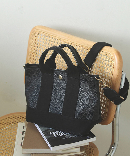 Breath TOPKAPI（ブレストプカピ）の「【Breath TOPKAPI /ブレス トプカピ】【撥水】スコッチグレイン ショルダー付き 2way ミニ トート バッグ（トートバッグ・レディース・ブラック/グレイッシュベージュ/ライトベージュ/オフホワイト/ライトグレー/ブラウン/ラベンダー/ダークネイビー/グリーン系その他/ベージュ系その他・FREE）」の17枚目の写真