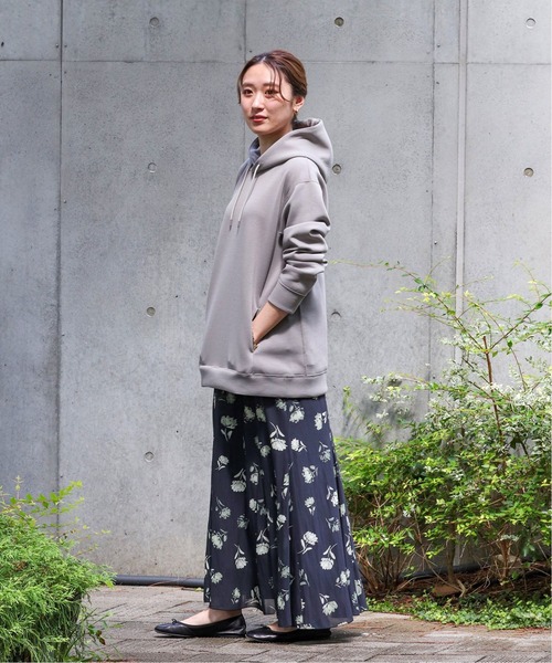 EDIFICE（エディフィス）の「ライトダンボールパーカー（パーカー・メンズ・ブラック/チャコールグレー/ホワイト×ホワイト/ベージュ系その他/ライトグリーン/ライトイエロー・SMALL/MEDIUM/LARGE/X-LARGE）」の18枚目の写真