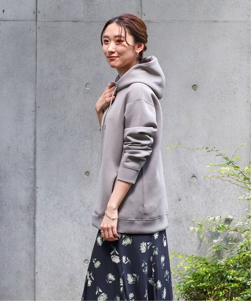 EDIFICE（エディフィス）の「ライトダンボールパーカー（パーカー・メンズ・ブラック/チャコールグレー/ホワイト×ホワイト/ベージュ系その他/ライトグリーン/ライトイエロー・SMALL/MEDIUM/LARGE/X-LARGE）」の20枚目の写真