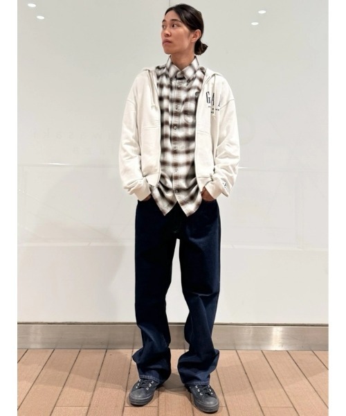 GAP(ギャップ)の「オックスフォードチェックシャツ(シャツ/ブラウス・メンズ・ブラウン/ブルー/ブラウン系その他・XS/S/M/L/XL)」の15枚目の写真