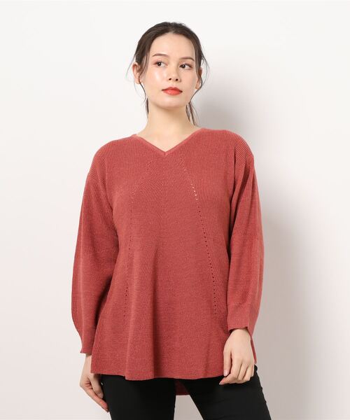 BELLUNA（ベルーナ）の「ラメ使いフレアーシルエットニットチュニック（チュニック・レディース・グリーン/ブルーグレー/杢グレー/コーラル・MEDIUM/LARGE/X-LARGE）」の5枚目の写真