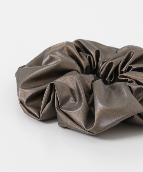 SMELLY（スメリー）の「メタリックシュシュ（シュシュ・レディース・ブラック/ライトブラウン・-）」の10枚目の写真