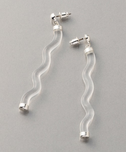 HARE（ハレ）の「クリアウェーブピアス(HARE)（ピアス（両耳用）・レディース・シルバー/ゴールド/ブルー/ブラック・FREE）」の7枚目の写真