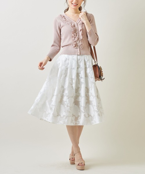 tocco closet(トッコ クローゼット)の「オーガンジージャガードタックフレアスカート≪tocco closet luxe≫(スカート・レディース・オフホワイト/ブラック/ネイビー・M)」の7枚目の写真