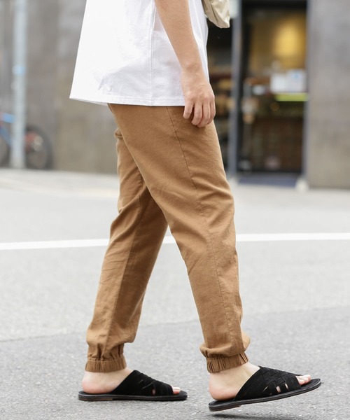 URBAN RESEARCH（アーバンリサーチ）の「リネンイージージョガーパンツ（その他パンツ・メンズ・カーキ/ネイビー/ライトベージュ/ブラウン・LARGE/MEDIUM）」の5枚目の写真