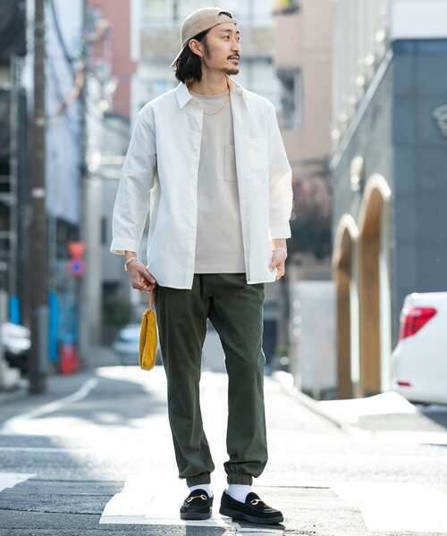 URBAN RESEARCH（アーバンリサーチ）の「リネンイージージョガーパンツ（その他パンツ・メンズ・カーキ/ネイビー/ライトベージュ/ブラウン・LARGE/MEDIUM）」の13枚目の写真