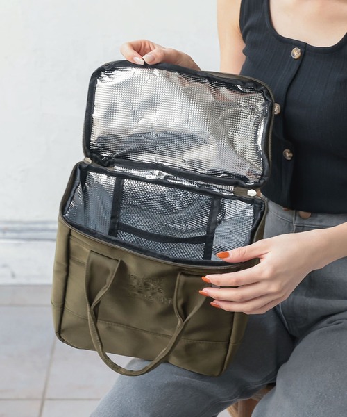 KOBE LETTUCE（コウベレタス）の「ファスナー付き保冷ランチバッグ（トートバッグ・レディース・ベージュ/ブラック/グリーン系その他/ブラック系その他・FREE）」の4枚目の写真