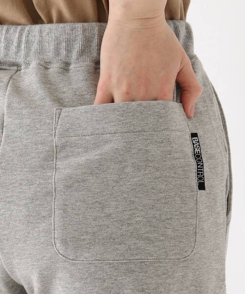 BASECONTROL(ベースコントロール)の「◆使える新定番 抗菌防臭ストレッチ裏毛 スタープリントショートパンツ(その他パンツ・レディース・グレー/ブラック/ネイビー・01/02/03)」の9枚目の写真