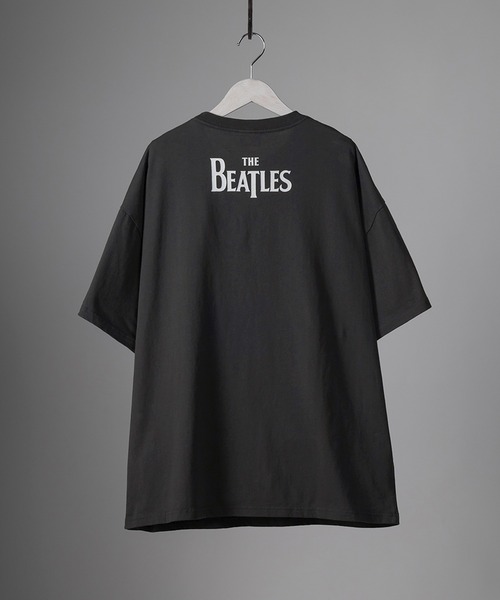 The Beatles(ザビートルズ)の「【THE BEATLES】Help Over Tee(Tシャツ/カットソー・メンズ・ブラック/ホワイト・XL/L/M)」の4枚目の写真