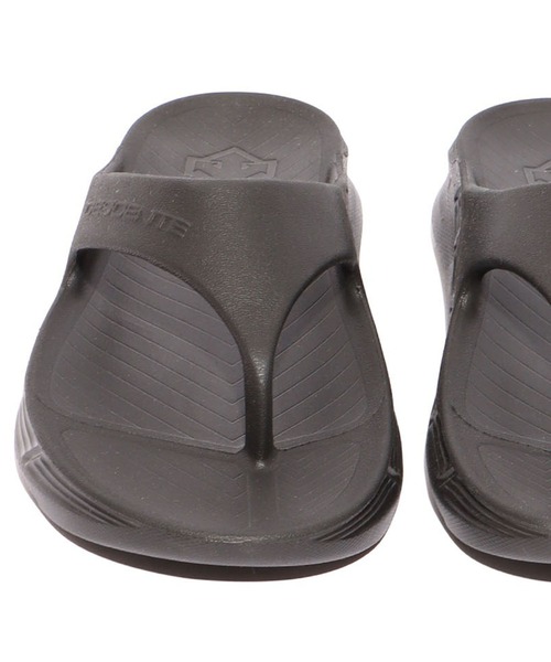 DESCENTE（デサント）の「DESCENTE/デサント ENERZITE CALM THONG サンダル/フラットトングサンダル/リカバリーサンダル（サンダル・メンズ・ブラック/ベージュ・23/25/26/28/27/24）」の2枚目の写真