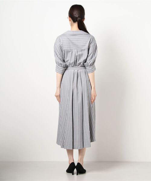 TITE IN THE STORE（ティテ　インザ　ストア）の「ウエストベルト付きストライプ半袖シャツワンピース（シャツワンピース・レディース・グレー/グリーン/パープル・38）」の5枚目の写真