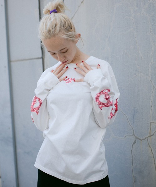 X-girl（エックスガール）の「CHINESE DRAGON L/S TEE（Tシャツ/カットソー・レディース・ブラック/ホワイト/ライトブルー・M/L/S/XL）」の19枚目の写真