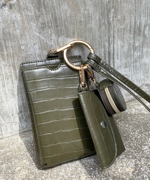 DouDou（ドゥドゥ）の「型押しマルチスマホショルダー（ショルダーバッグ・レディース・ブラック/グレイッシュベージュ/カーキ/ピンク・FREE）」の17枚目の写真