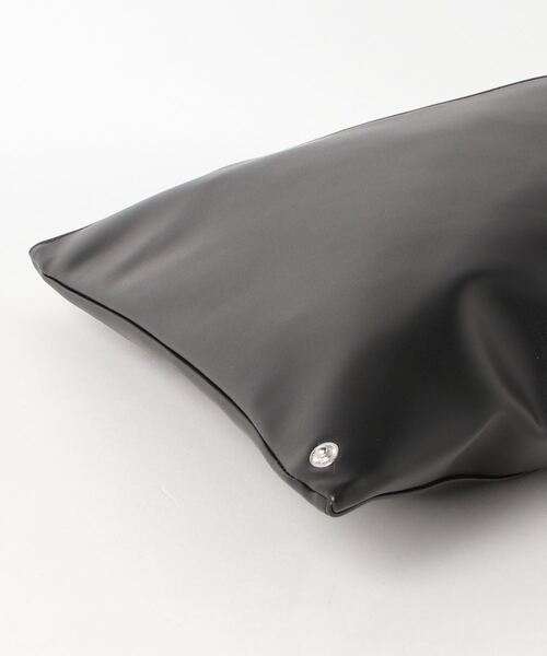 MM6_(エムエムシックス)の「MM6 Maison Margiela PVCジャパニーズスモールバッグ(トートバッグ・レディース・ブラック・FREE)」の3枚目の写真