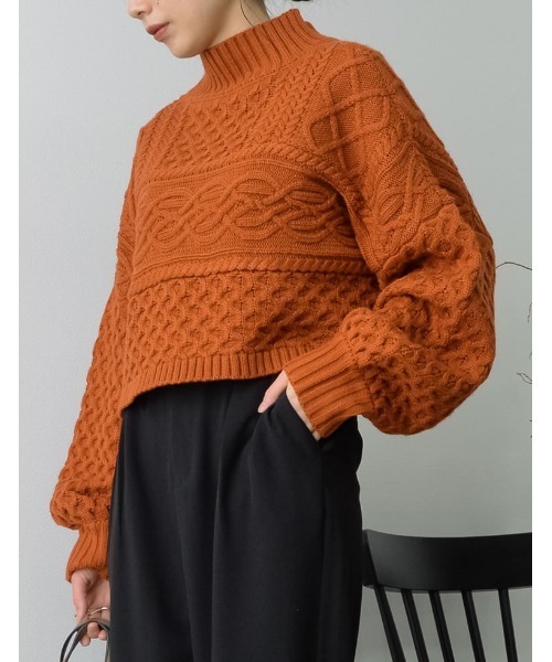 Re:EDIT（リエディ）の「ケーブル編みショート丈ニットトップス（ニット/セーター・レディース・オレンジ/ブラック/モカ/アイボリー・LARGE/MEDIUM）」の22枚目の写真