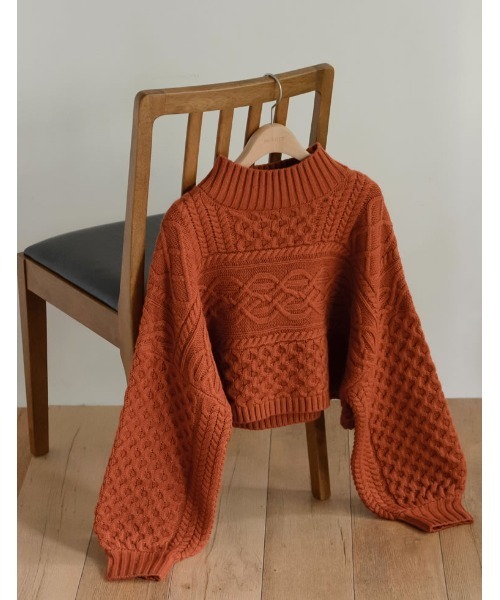 Re:EDIT（リエディ）の「ケーブル編みショート丈ニットトップス（ニット/セーター・レディース・オレンジ/ブラック/モカ/アイボリー・LARGE/MEDIUM）」の19枚目の写真