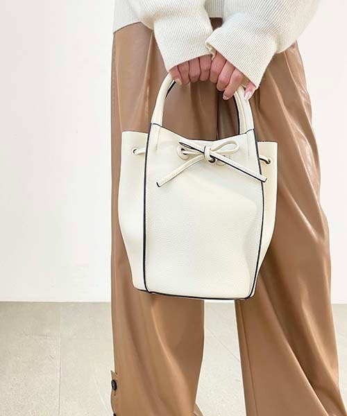 FRAY I.D（フレイアイディー）の「リボンバッグ（ハンドバッグ・レディース・グレー/ホワイト/ブラウン・FREE）」の2枚目の写真