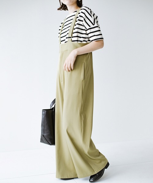 haco!(ハコ)の「楽したいけどちゃんとしたい!Tシャツにもニットにも似合うからずっと使えて嬉しい大人のサロペットパンツ(サロペット/オーバーオール・レディース・ブラック/カーキ・SMALL/MEDIUM/LARGE/X-LARGE)」の17枚目の写真