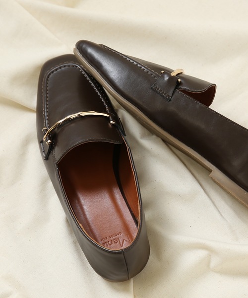 menue（メヌエ）の「【晴雨兼用】ビットローファー（ローファー・レディース・アイボリー/ブラック系その他/グレイッシュベージュ/ブラウン/ブラック/ダークブラウン/ベージュ系その他/ブラウン系その他・XS/S/M/L/LL/3L）」の5枚目の写真