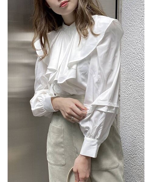 dazzlin（ダズリン）の「ビッグカラー付ボリュームブラウス（シャツ/ブラウス・レディース・オフホワイト/ベージュ/その他1・FREE）」の7枚目の写真