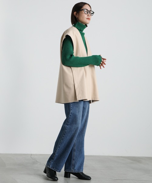 select MOCA(セレクトモカ)の「2WAY Vネックカットツイルプルオーバー(Tシャツ/カットソー・レディース・ブラック/ベージュ/アイボリー・FREE)」の11枚目の写真