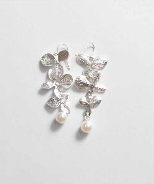 emouv by est（エモーヴバイエスト）の「emouv by est トキワナズナピアス（ピアス（両耳用）・レディース・ゴールド/シルバー・FREE）」の13枚目の写真