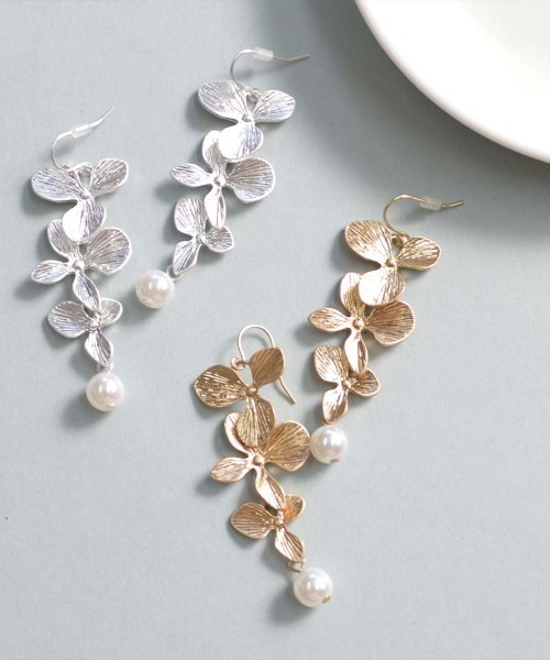 emouv by est（エモーヴバイエスト）の「emouv by est トキワナズナピアス（ピアス（両耳用）・レディース・ゴールド/シルバー・FREE）」の7枚目の写真