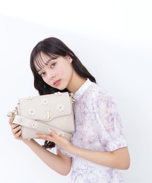 JILL by JILL STUART（ジルバイジルスチュアート）の「◇≪ドレスアップシリーズ≫ドレスアップフラップ（フラワー）（その他雑貨・レディース）」