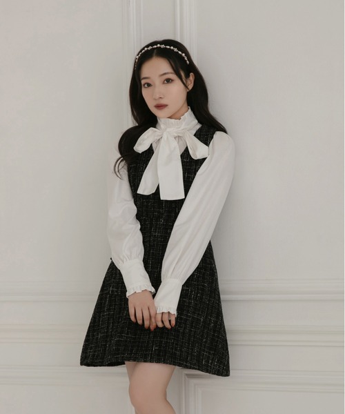 ANDGEEBEE(アンジービー)の「リボンブラウス(シャツ/ブラウス・レディース・ホワイト/ブラック・MEDIUM)」の9枚目の写真