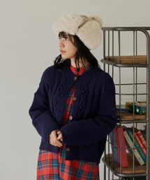 ケーブルぽんぽんカーディガン