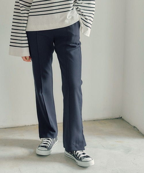 titivate（ティティベイト）の「裾ｽﾘｯﾄﾋﾟﾝﾀｯｸｾﾐﾌﾚｱﾊﾟﾝﾂ（その他パンツ・レディース・ネイビー/イエロー/ライトカーキ/ライトベージュ/ブラック/グレイッシュブルー・S/M/L）」の4枚目の写真