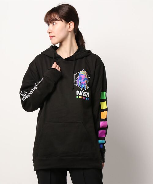 NASA(ナサ)の「【W】NASA SWEAT PULLPARKA(パーカー・レディース・ブラック/グレー・LARGE/X-LARGE/MEDIUM)」の13枚目の写真