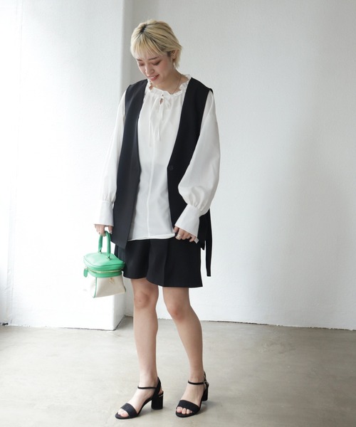 Shelly island（シェリーアイランド）の「ノーカラーダブルクロスジレ/ベスト（ベスト・レディース・ホワイト/ブラック・M）」の10枚目の写真