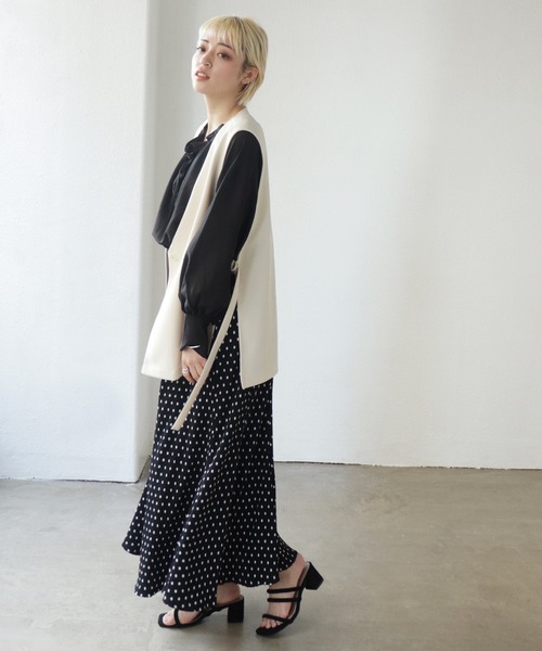 Shelly island（シェリーアイランド）の「ノーカラーダブルクロスジレ/ベスト（ベスト・レディース・ホワイト/ブラック・M）」の17枚目の写真