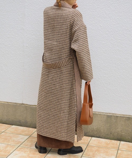 Bab（バブ）の「チェックロングチェスターコート（チェスターコート・レディース・チャコールグレー/ベージュ/ブラウン・M）」の10枚目の写真