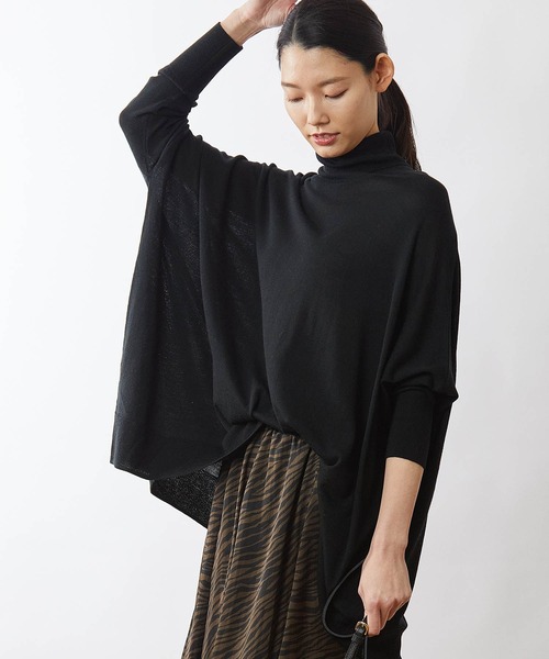 OUVRAGE CLASSE（ウヴラージュクラス）の「ワイドタートルプルオーバー（ニット/セーター・レディース・ブラック/サックスブルー/ライム/アイボリー・FREE）」の3枚目の写真