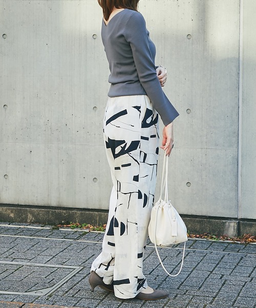 RIVE DROITE(リヴドロワ)の「総針2WAYニット(ニット/セーター・レディース・チャコールグレー/オフホワイト/バイオレット/レモンイエロー/ミント/ベージュ・FREE)」の12枚目の写真