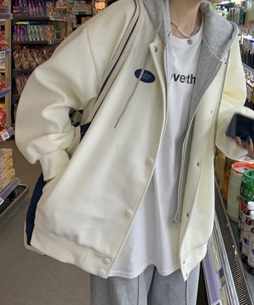 aimoha(アイモハ)の「重ね着風ゆったり中綿アウター (AW)(その他アウター・レディース・ブラック/ベージュ/ブルー・SMALL/MEDIUM/LARGE)」の17枚目の写真