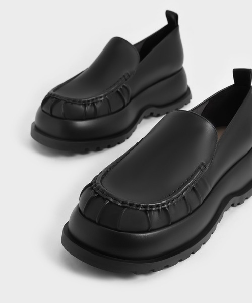 CHARLES & KEITH（チャールズ & キース）の「アストリッド ルーシュドプラットフォームローファー /  Astrid Ruched Platform Loafers（ローファー・レディース・ブラック/イエロー・22.5cm/23cm/23.5cm/24.5cm/25cm/25.5cm）」の10枚目の写真