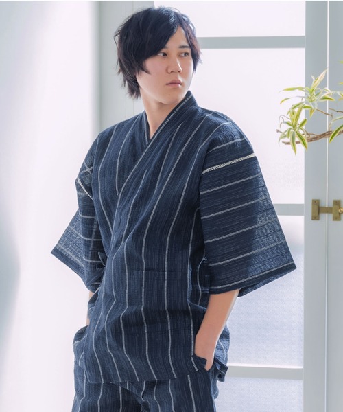 kimonomachi(キモノマチ)の「メンズ 綿麻甚平 S/M/L/LL/3L/4L 父の日ギフト お祭り 花火大会 父の日 プレゼント ギフト(浴衣・メンズ・ライトグレー/ダークグレー/ダークインディゴブルー/ブラックミックス/ホワイト×ブラック/ブラック×ホワイト/ブラック×ブルー/スミクロ/ダークネイビー/ネイビー×ホワイト/ネイビー系3/ブラック系/ブラック×レッド/グレー×ホワイト・LL/4L/S/M/L/3L)」の13枚目の写真
